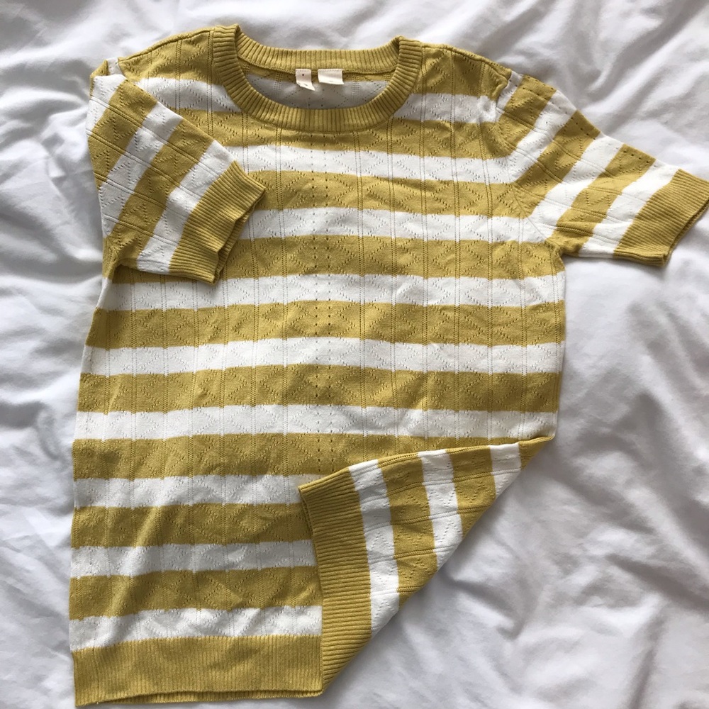 Anthropologie short sleeve sweater top